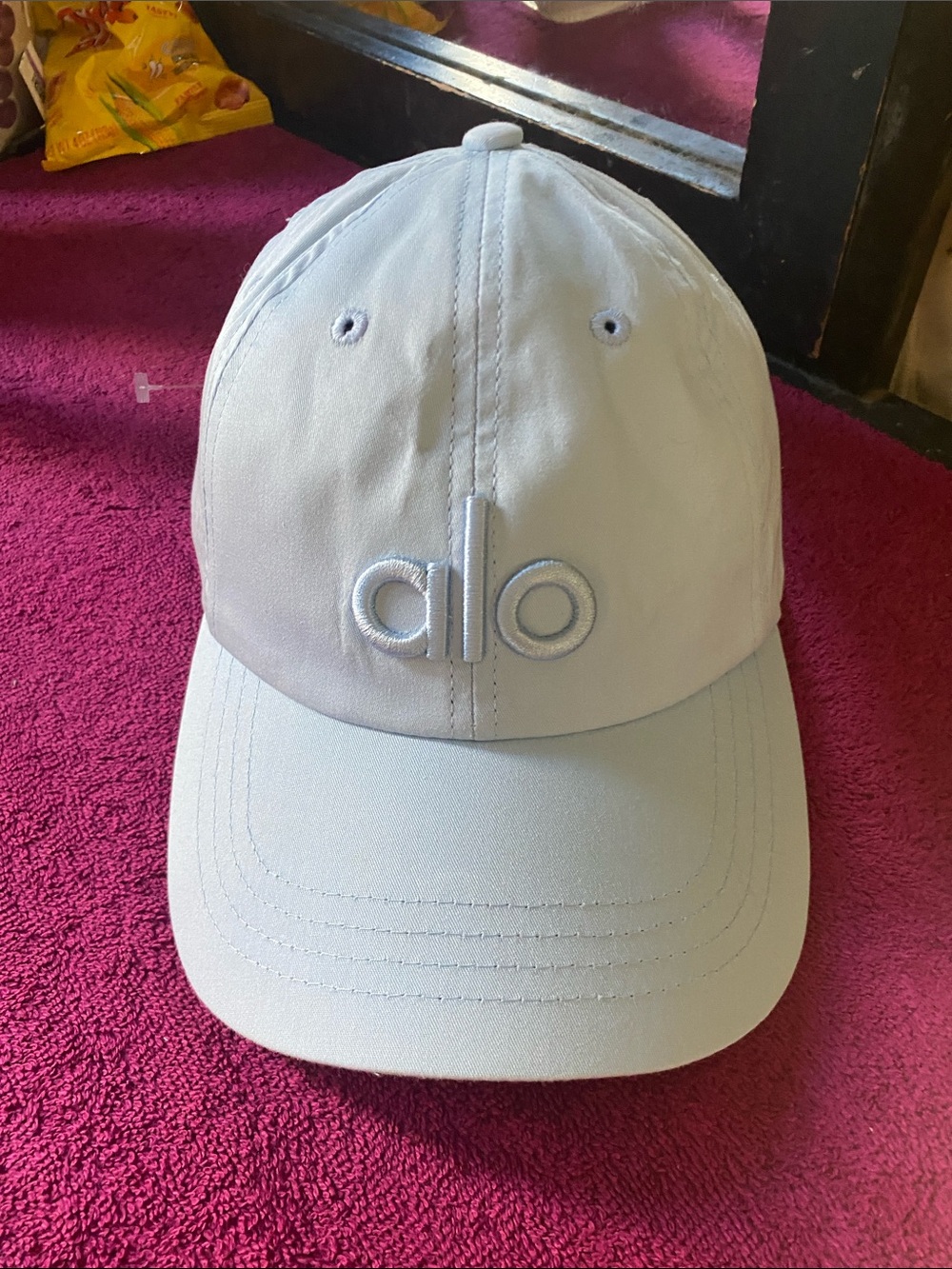ALO Yoga Light Gray Embroidered Logo Baseball Cap